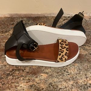 MIA Ellen leopard sandal. Size 8.5